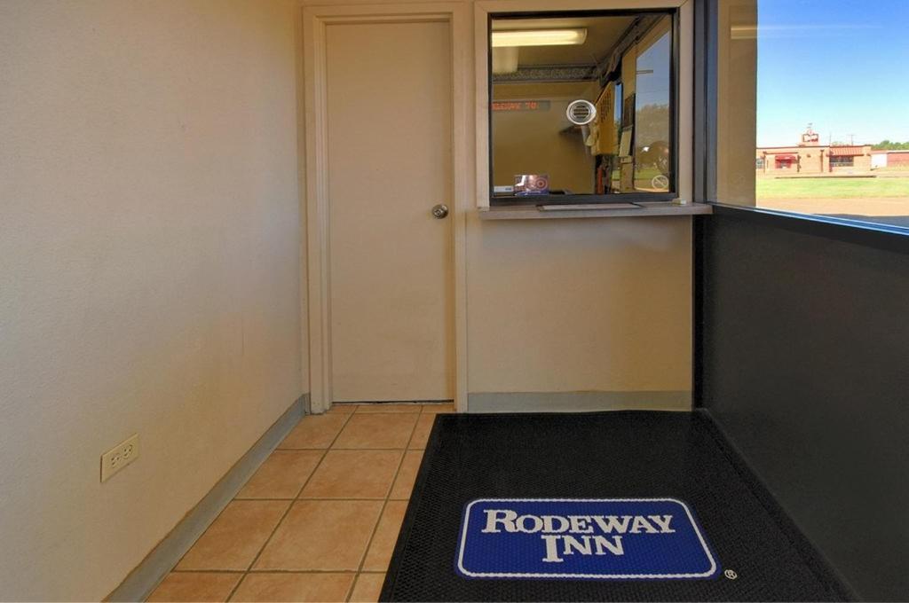 Rodeway Inn Indianola Luaran gambar