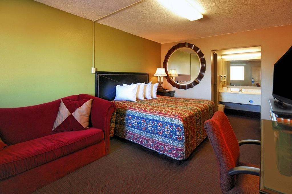 Rodeway Inn Indianola Bilik gambar