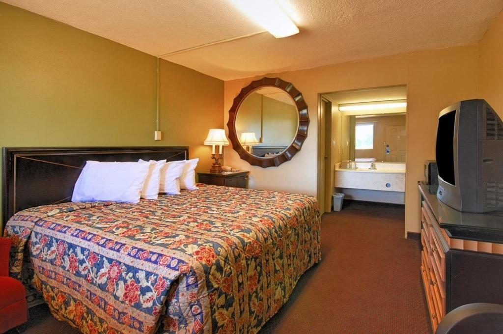 Rodeway Inn Indianola Bilik gambar